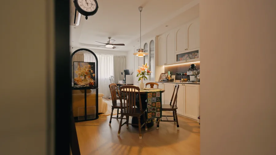 Kitchen and dining area with arched shelving